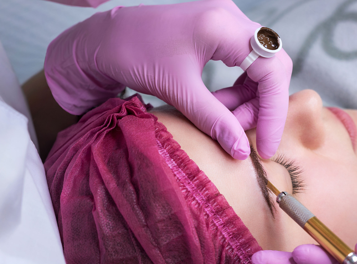 Eine Permanent Makeup Behandlung bei Andrea Schneider